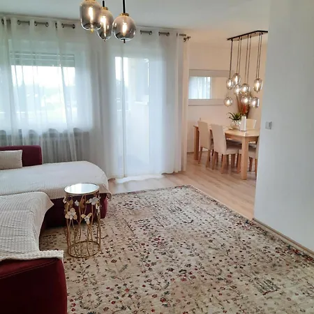 Moderne 3zimmer Wohnung, In Bei Augsburg Apartment Koenigsbrunn