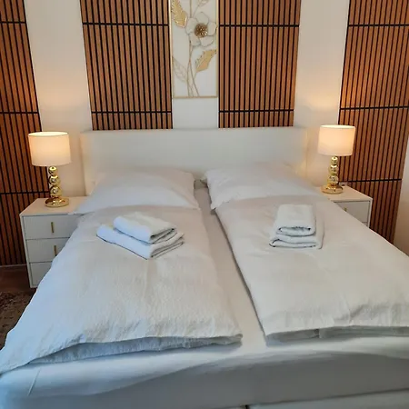 Daire Moderne 3zimmer Wohnung, In Bei Augsburg Königsbrunn